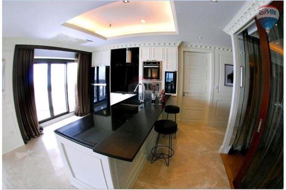 Condo for sale The Address Sathorn condo for rent